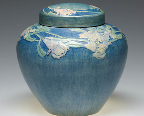 Henrietta Davidson Bailey, Pomegranate blossom lidded ginger jar, 1918